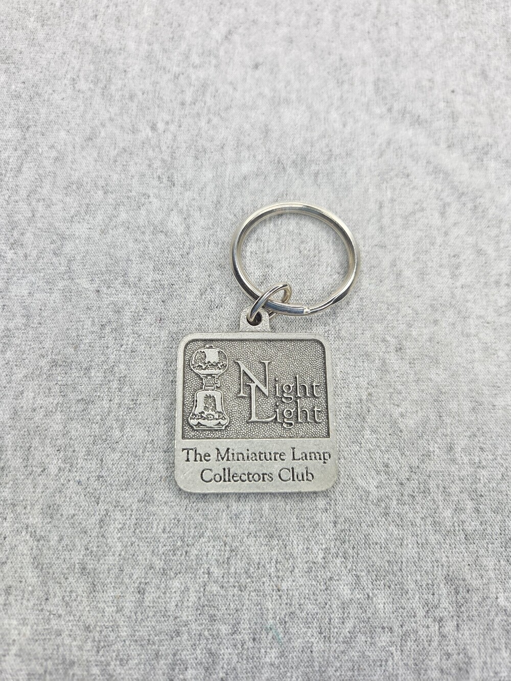 Vintage Night Light Miniature Lamp Collectors Club Pewter Keychain Key Ring